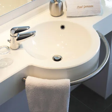 Hotel Germania 3*