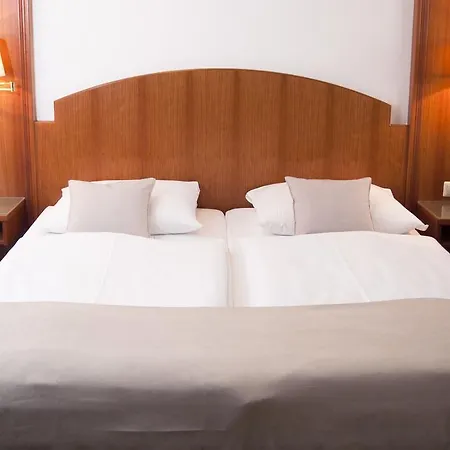 Hotel Germania 3*